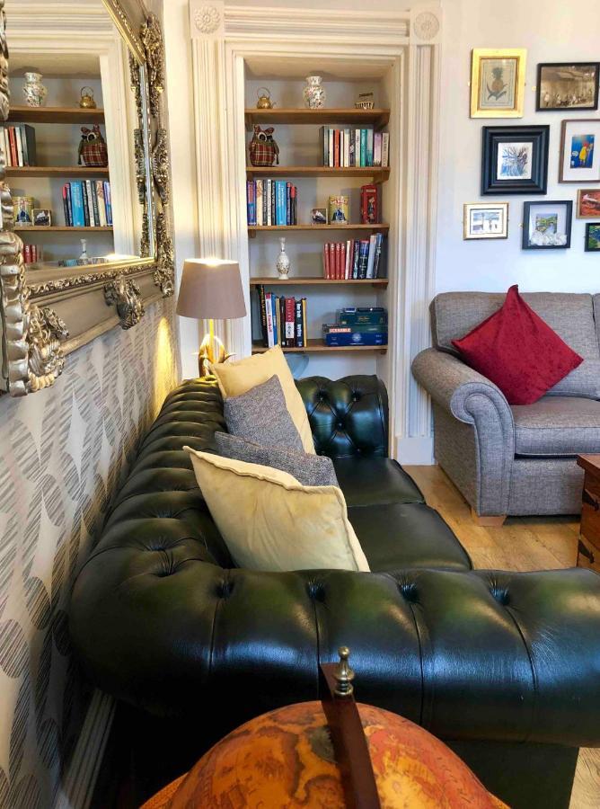 Heart Of Ayr: Elegant Townhouse In Central Еър Екстериор снимка