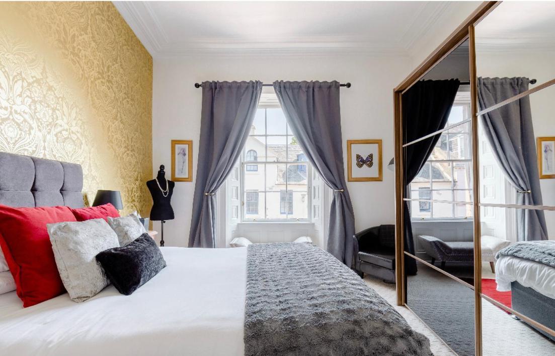 Heart Of Ayr: Elegant Townhouse In Central Еър Екстериор снимка